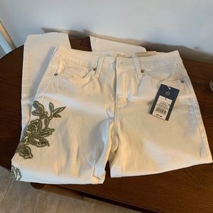 Universal Thread High-Waisted White Jeans